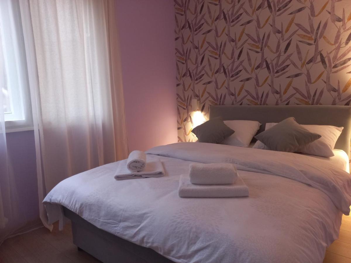 Apartman Central Place Belgrado Esterno foto
