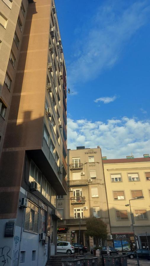 Apartman Central Place Belgrado Esterno foto